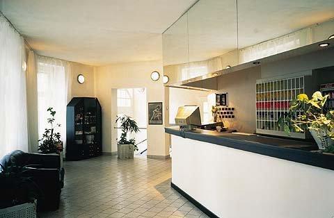 Esprit Hotel 3*
